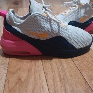 Nike Airmax  Women's Size 8.5